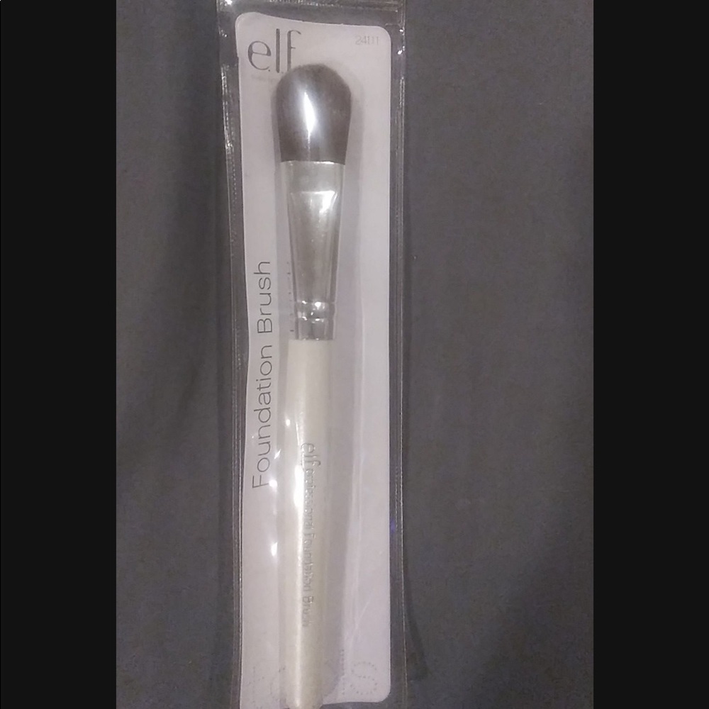 3 Foundation Brushes